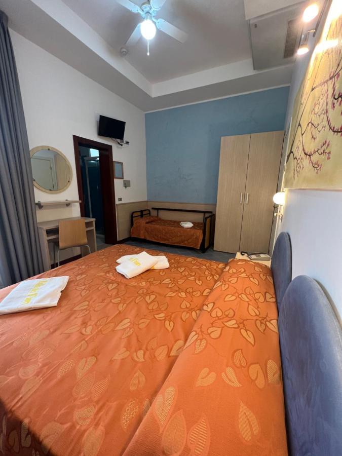 Hotel Villa Dei Fiori - Sul Mare Con Piscina Viserbella di Rimini المظهر الخارجي الصورة